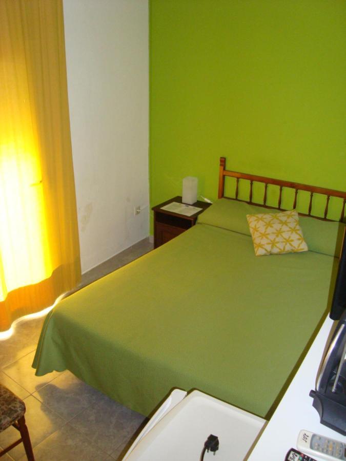 Hostal Duran 알로라 외부 사진