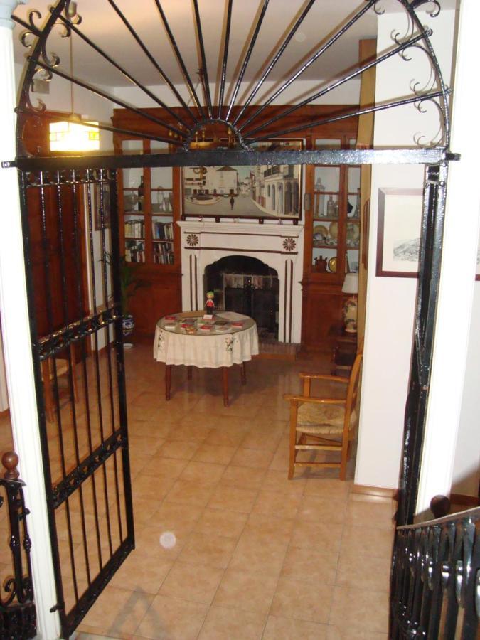 Hostal Duran 알로라 외부 사진