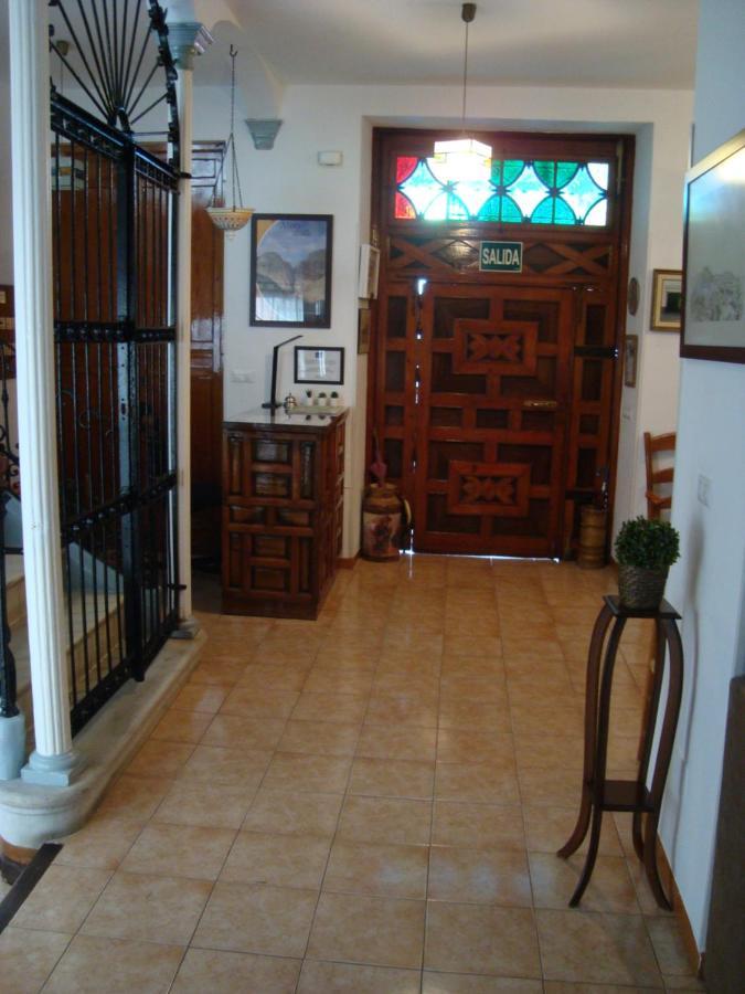 Hostal Duran 알로라 외부 사진